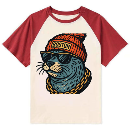 Boston Harbor Seal wearing Boston beanie with pom pom and wayfarer - Contrast Raglan T-shirt - Red