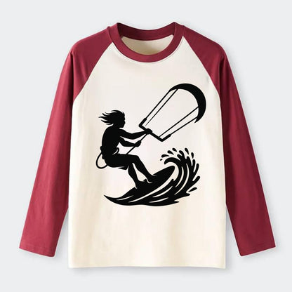 Kite surfer riding wave - Raglan Long Sleeve T-Shirt - Red