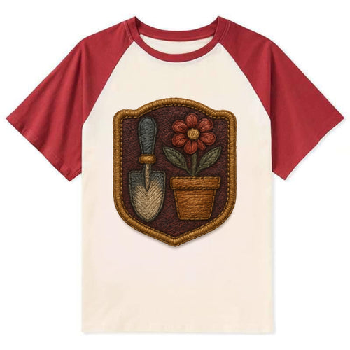 Garden trowel with flower pot - gardener badge - Contrast Raglan T-shirt