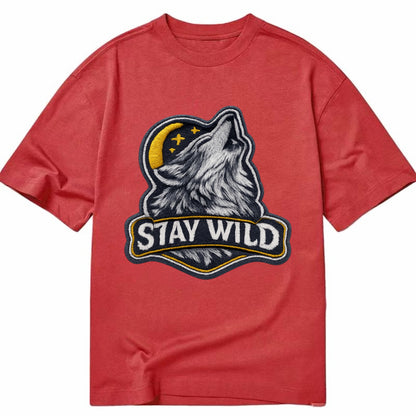 STAY WILD - wolf with text in gray , free spirit - Classic T-shirt - Red