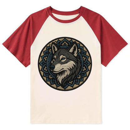 Mandala Wolf Pattern  - Contrast Raglan T-shirt - Red