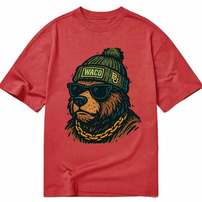 Waco Bear wearing Baylor beanie with BU patch - Classic T-shirt - Red