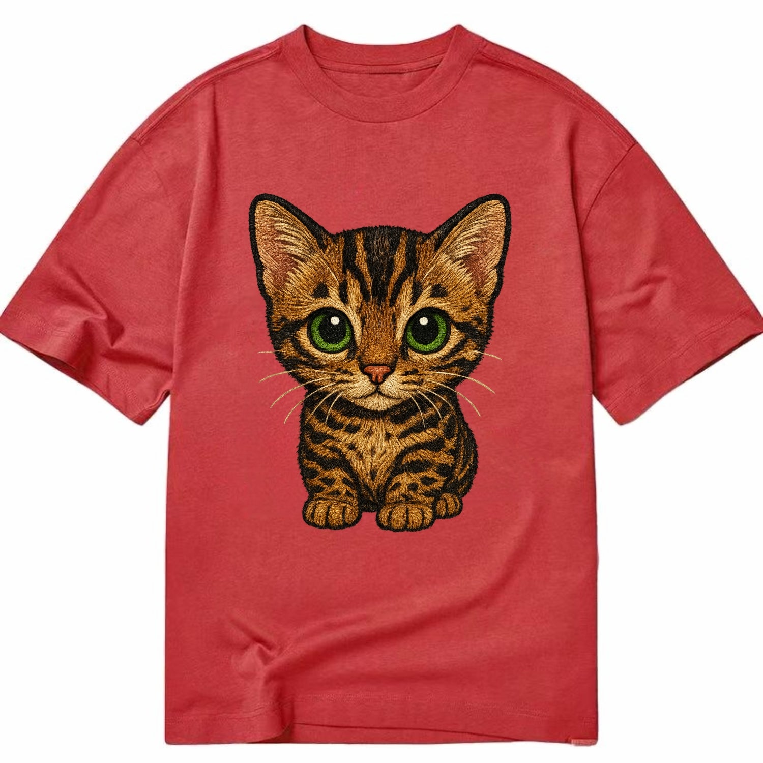 Baby Bengal Kitten - spotted/marbled wild coat, green eyes, athletic build, - Classic T-shirt - Red