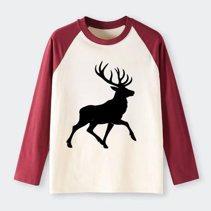 Deer with majestic antlers - Raglan Long Sleeve T-Shirt - Red