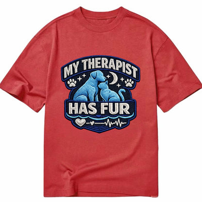 MY THERAPIST HAS FUR - pet silhouette in calming blue , emotional support - Classic T-shirt - Red