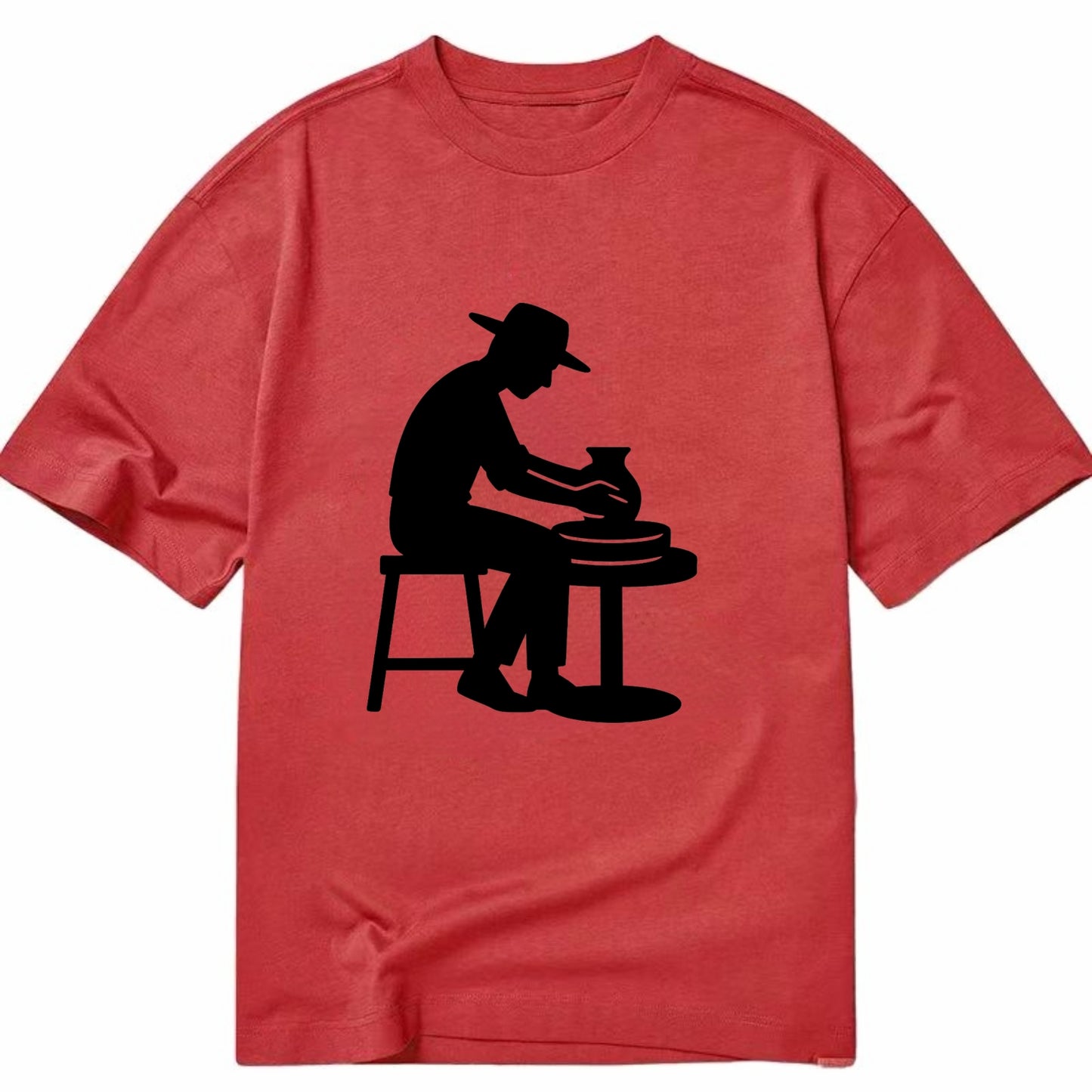 Potter shaping clay on wheel - Classic T-shirt - Red