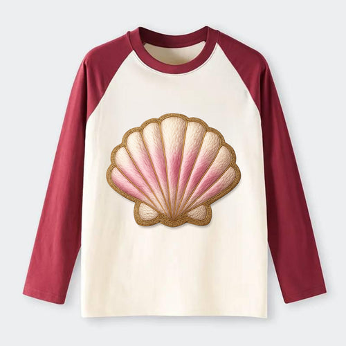 SEASHELL SCALLOP - scallop shell in cream and pink , beach - Raglan Long Sleeve T-Shirt