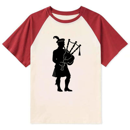 Bagpiper in traditional stance - Contrast Raglan T-shirt - Red
