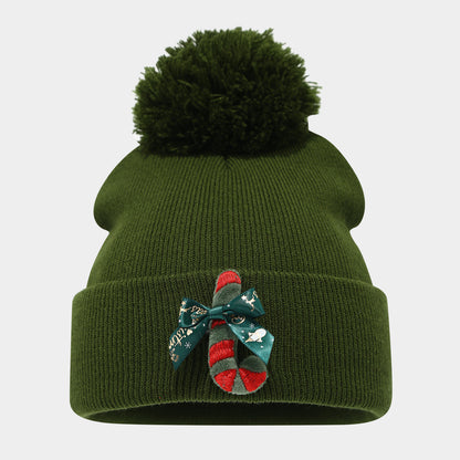 Santa Claus Fur Ball Beanie: Cozy Knit Winter Hat