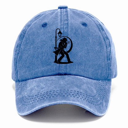 Blues harmonica player under streetlight - Classic Cap - Summer Sky(Blue)