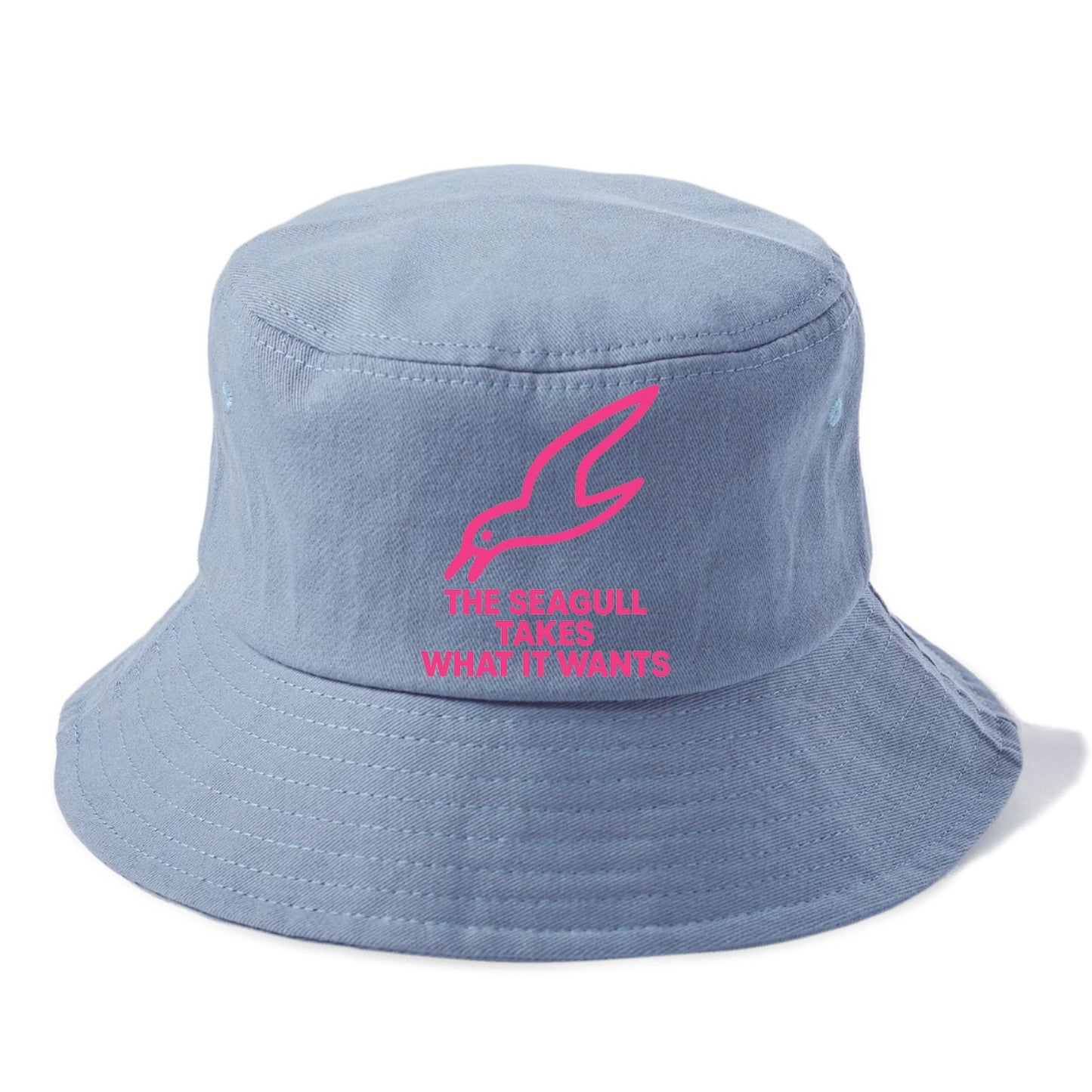 THE SEAGULL TAKES WHAT IT WANTS | Aggressive seagull diving down - Bucket Hat - Summer Sky(Blue)