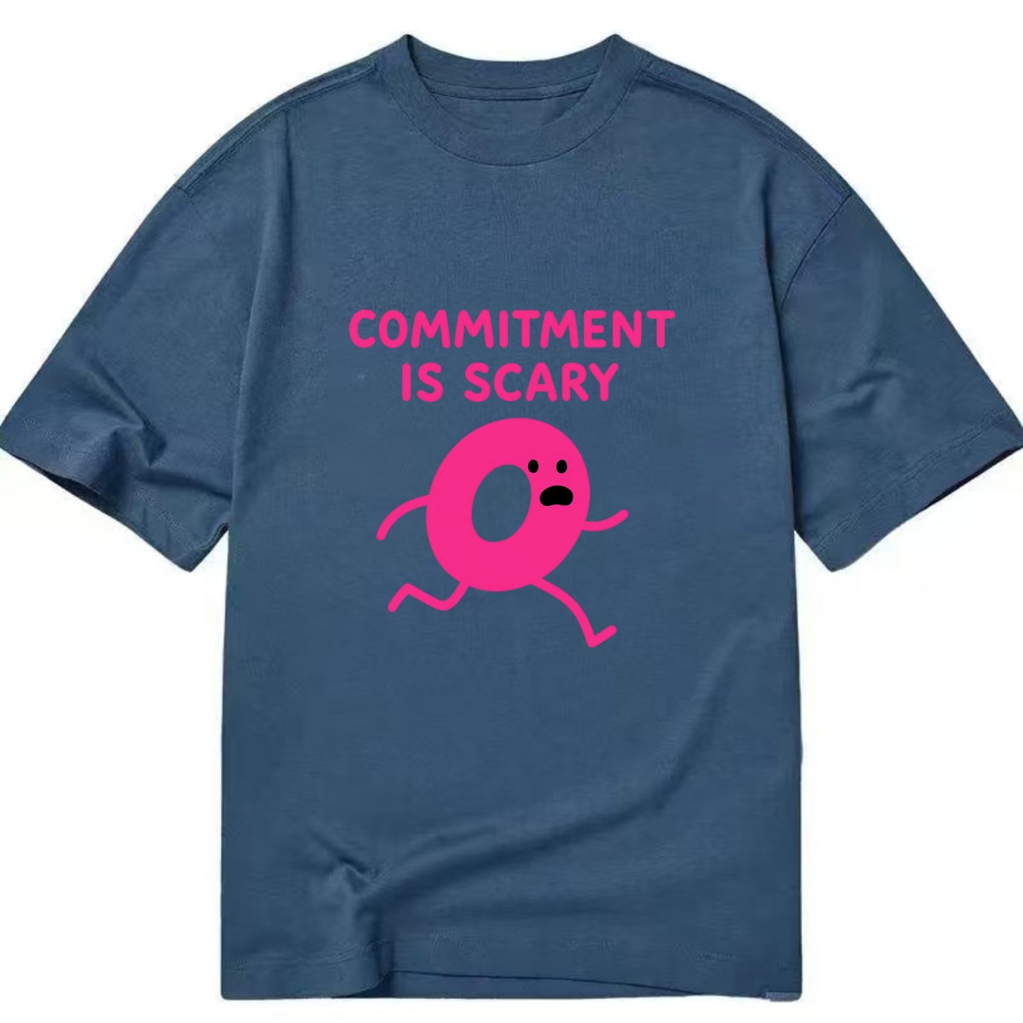 COMMITMENT IS SCARY | Terrified ring running away - Classic T-shirt - Twilight Navy(Blue)
