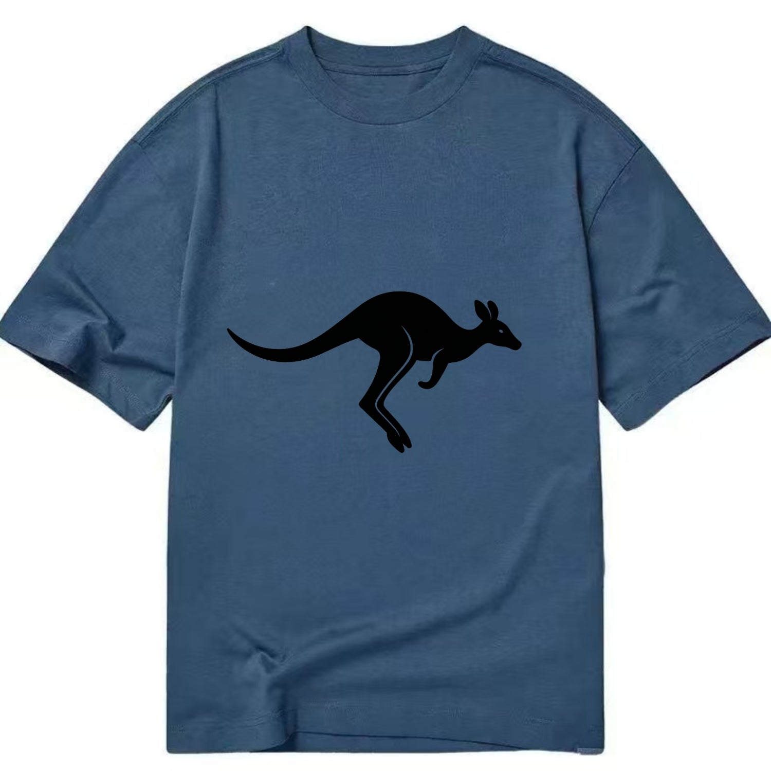 Kangaroo leaping across outback - Classic T-shirt - Twilight Navy(Blue)