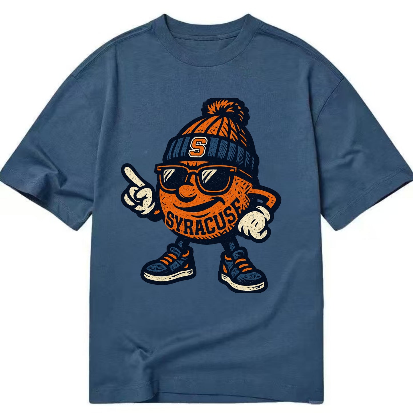 Syracuse Orange wearing Syracuse beanie with S patch - Classic T-shirt - Twilight Navy(Blue)
