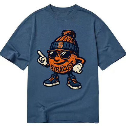 Syracuse Orange wearing Syracuse beanie with S patch - Classic T-shirt - Twilight Navy(Blue)