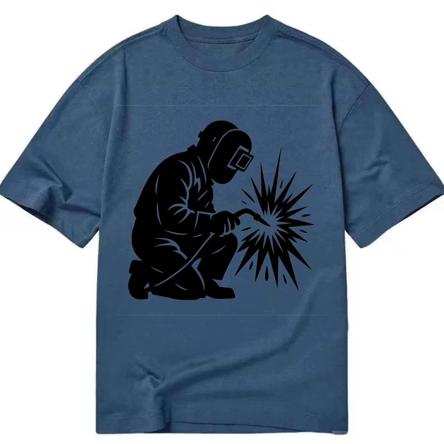 Welder sparks flying dramatically - Classic T-shirt - Twilight Navy(Blue)