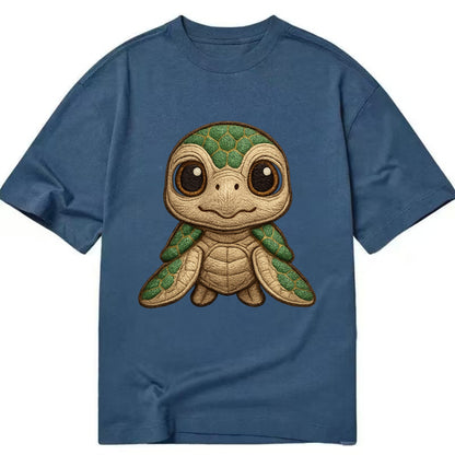 Baby Green Sea Turtle - emerald shell, large innocent brown eyes, tiny flippers, - Classic T-shirt - Twilight Navy(Blue)