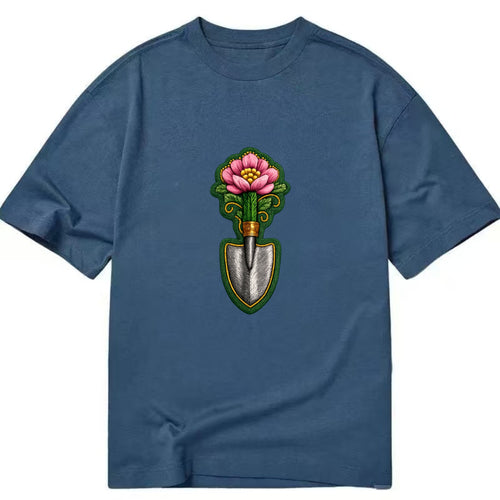 GARDENING TROWEL FLOWER - garden tool with blooming - Classic T-shirt
