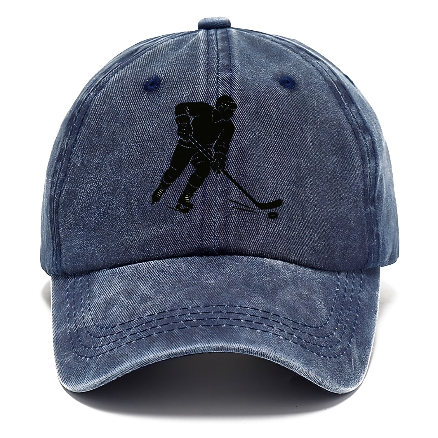 Ice hockey player shooting puck - Classic Cap - Twilight Navy(Blue)