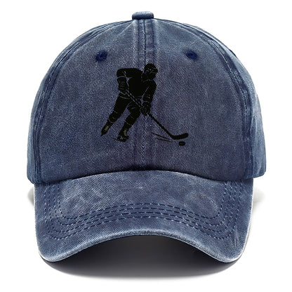 Ice hockey player shooting puck - Classic Cap - Twilight Navy(Blue)
