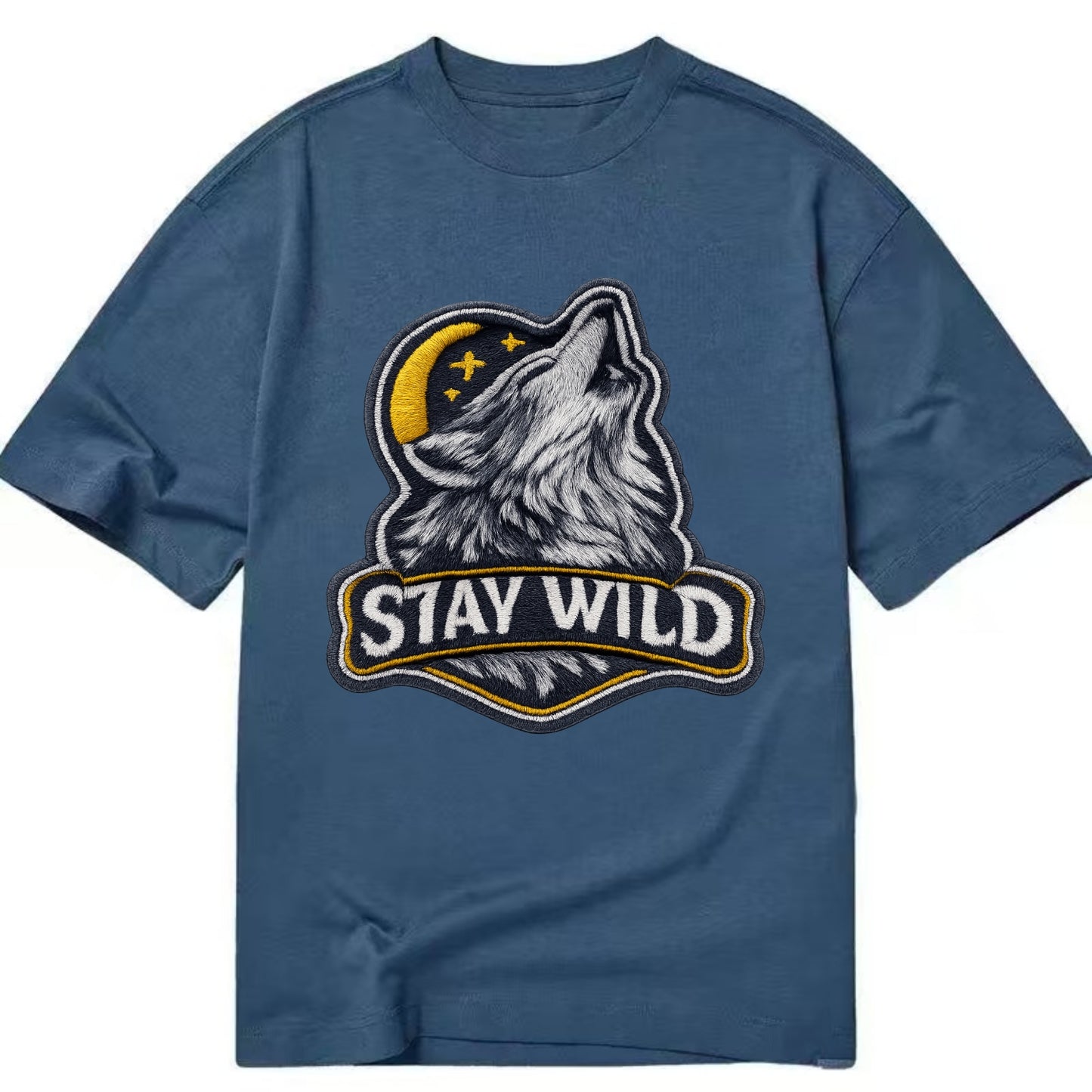 STAY WILD - wolf with text in gray , free spirit - Classic T-shirt - Twilight Navy(Blue)