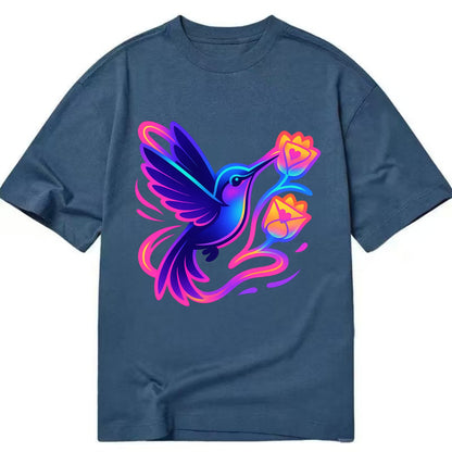 Hummingbird delivering miniature love letters tucked inside flower envelopes - Classic T-shirt - Twilight Navy(Blue)