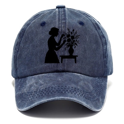 Florist arranging dramatic bouquet - Classic Cap - Twilight Navy(Blue)