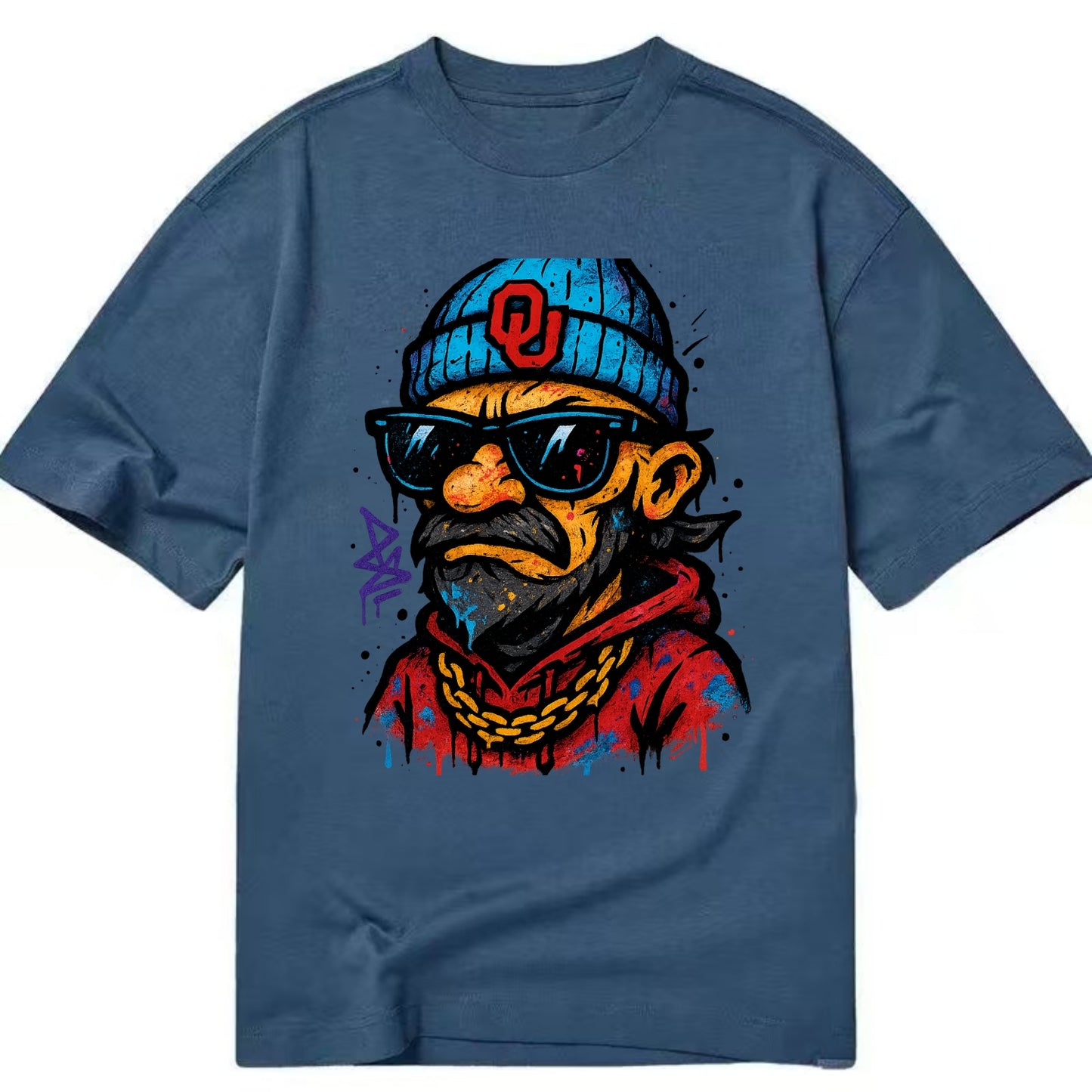 Norman Sooner wearing Oklahoma beanie with OU patch - Classic T-shirt - Twilight Navy(Blue)