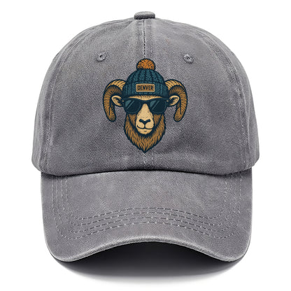 Colorado Rocky Mountain Bighorn Sheep wearing Denver beanie with pom pom and wayfarer - Classic Cap - Urban Haze(Grey)