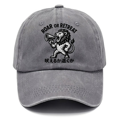 Roar or Retreat - Lion shouting into vin Classic Cap - Urban Haze(Grey)