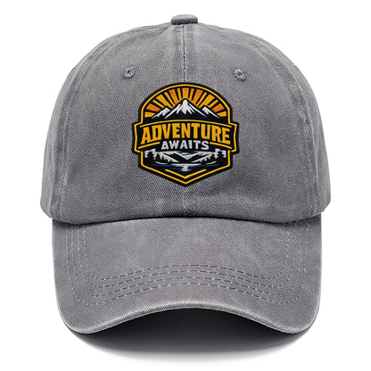 ADVENTURE AWAITS - mountain sunrise with text in gold and blue , wanderlust - Classic Cap - Urban Haze(Grey)