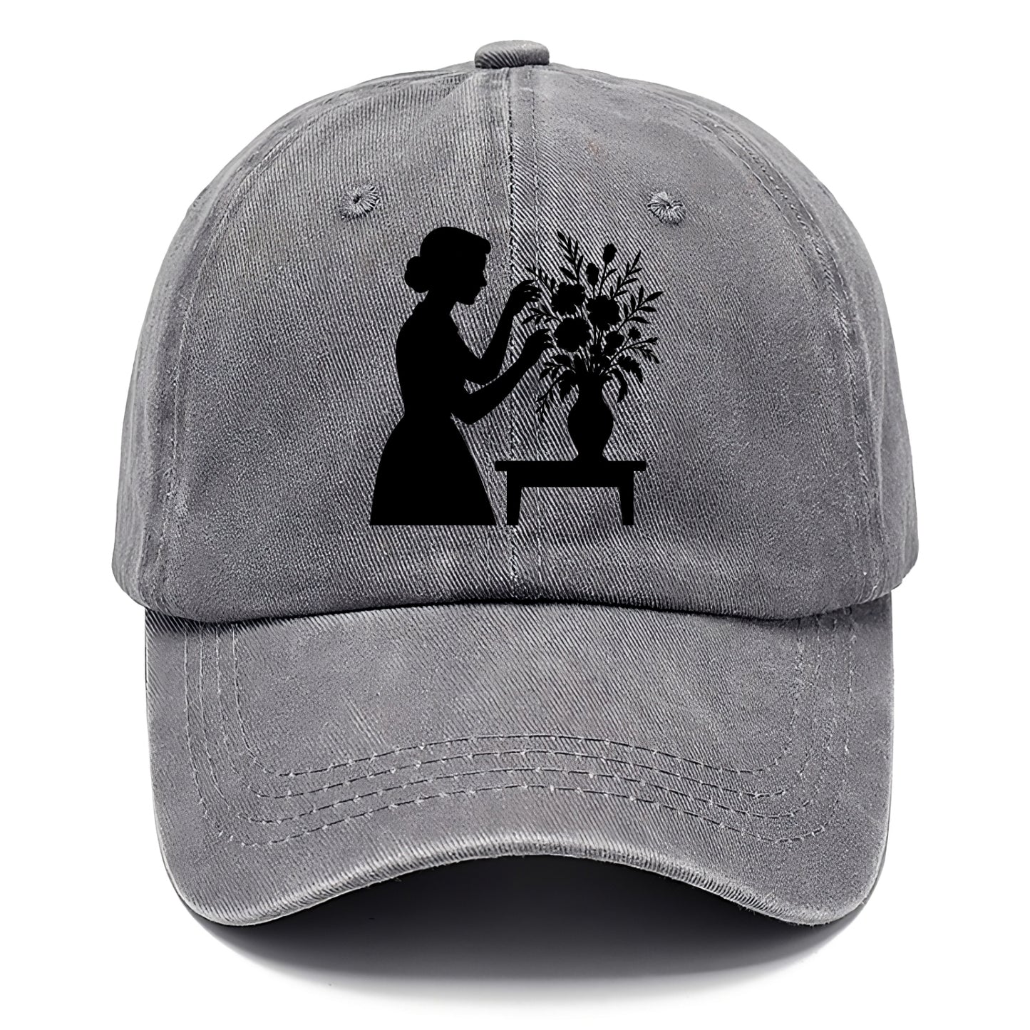 Florist arranging dramatic bouquet - Classic Cap - Urban Haze(Grey)