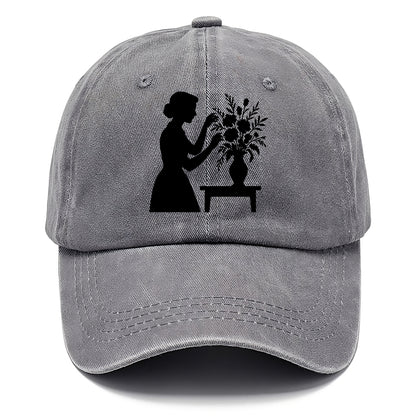 Florist arranging dramatic bouquet - Classic Cap - Urban Haze(Grey)