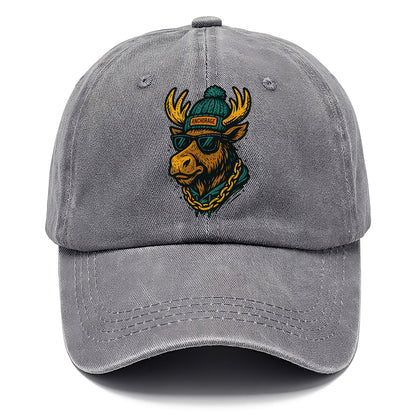 Alaska Moose wearing Anchorage beanie with pom pom and wayfarer sunglasses - Classic Cap - Urban Haze(Grey)