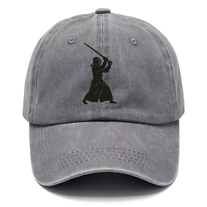 Kendo swordsman in striking stance - Classic Cap - Urban Haze(Grey)