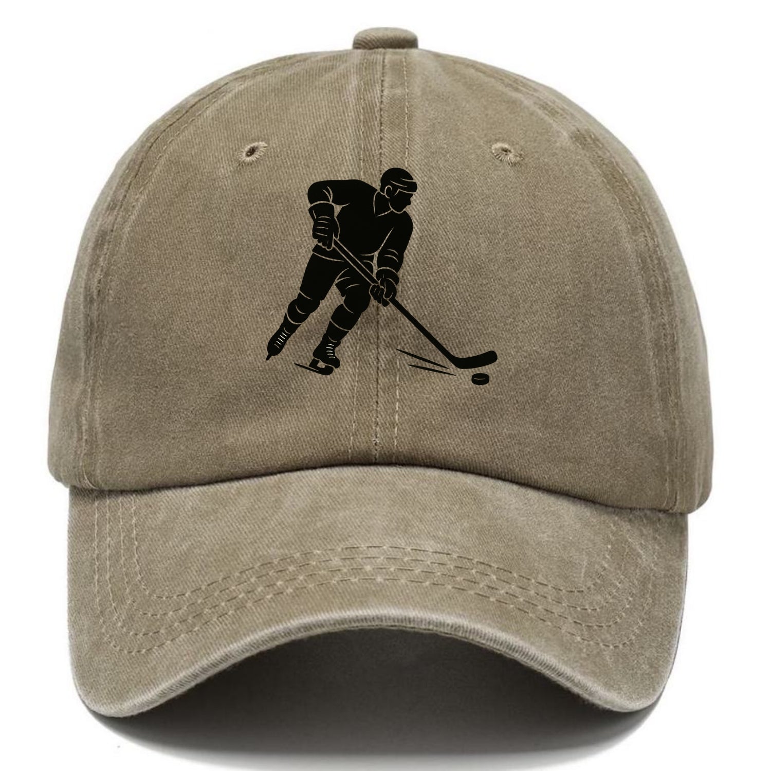 Ice hockey player shooting puck - Classic Cap - Warm Sand(Khaki)