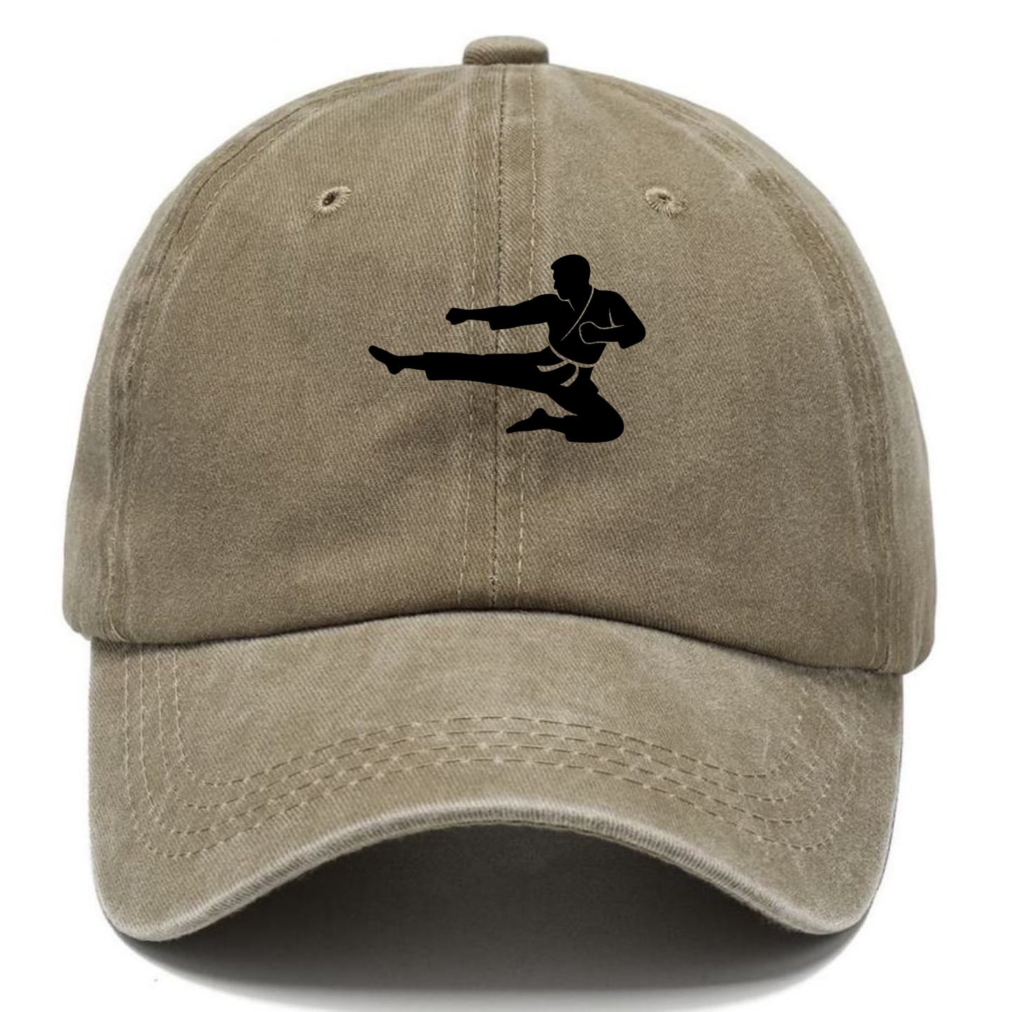 Martial artist flying kick - Classic Cap - Warm Sand(Khaki)