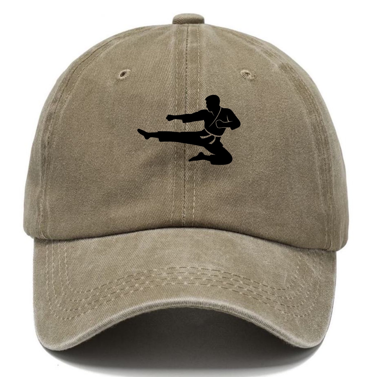 Martial artist flying kick - Classic Cap - Warm Sand(Khaki)