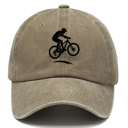 Mountain biker catching air - Classic Cap - Warm Sand(Khaki)