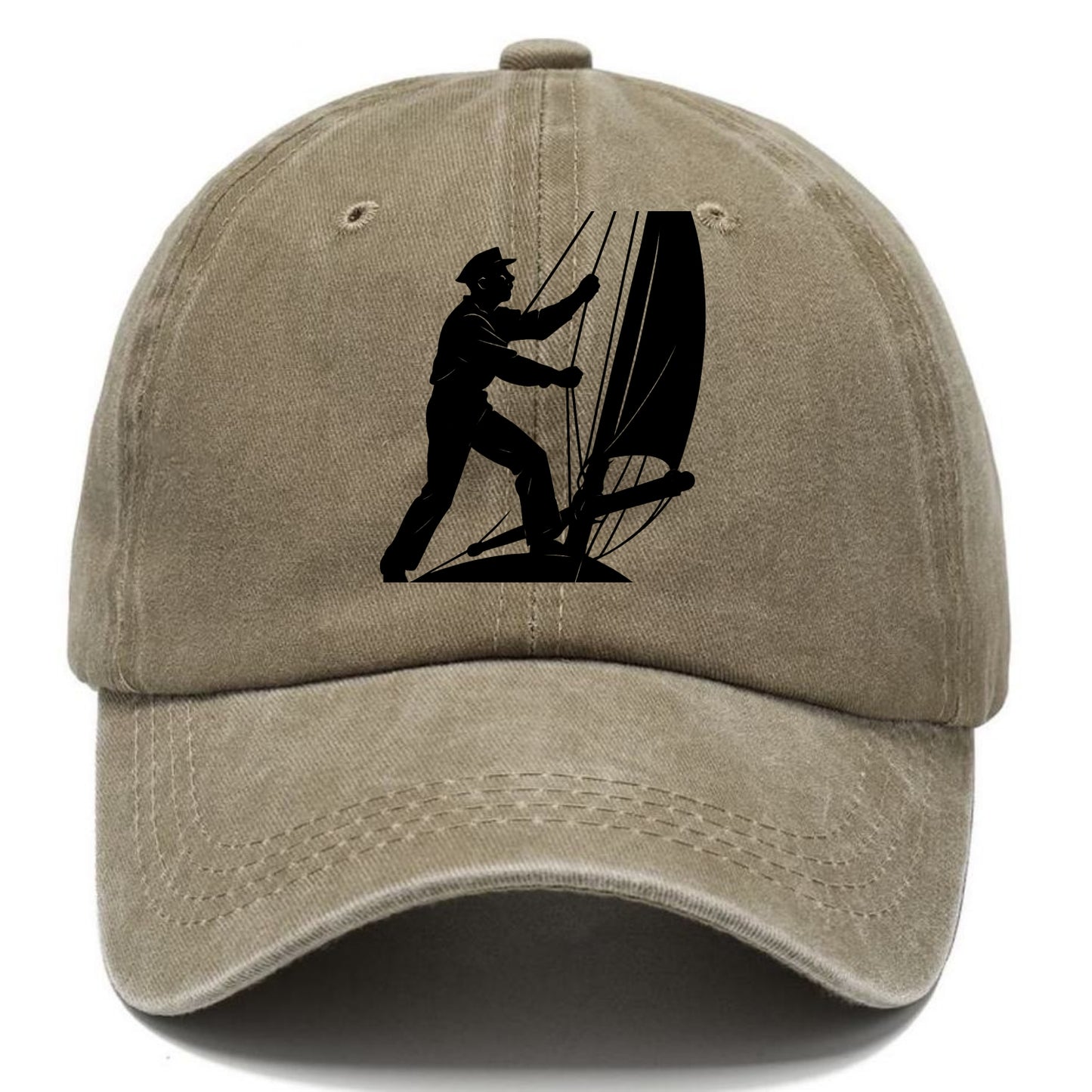 Sailor adjusting the boom on a sailboat - Classic Cap - Warm Sand(Khaki)