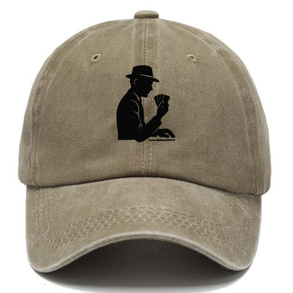 Poker player with cards close - Classic Cap - Warm Sand(Khaki)