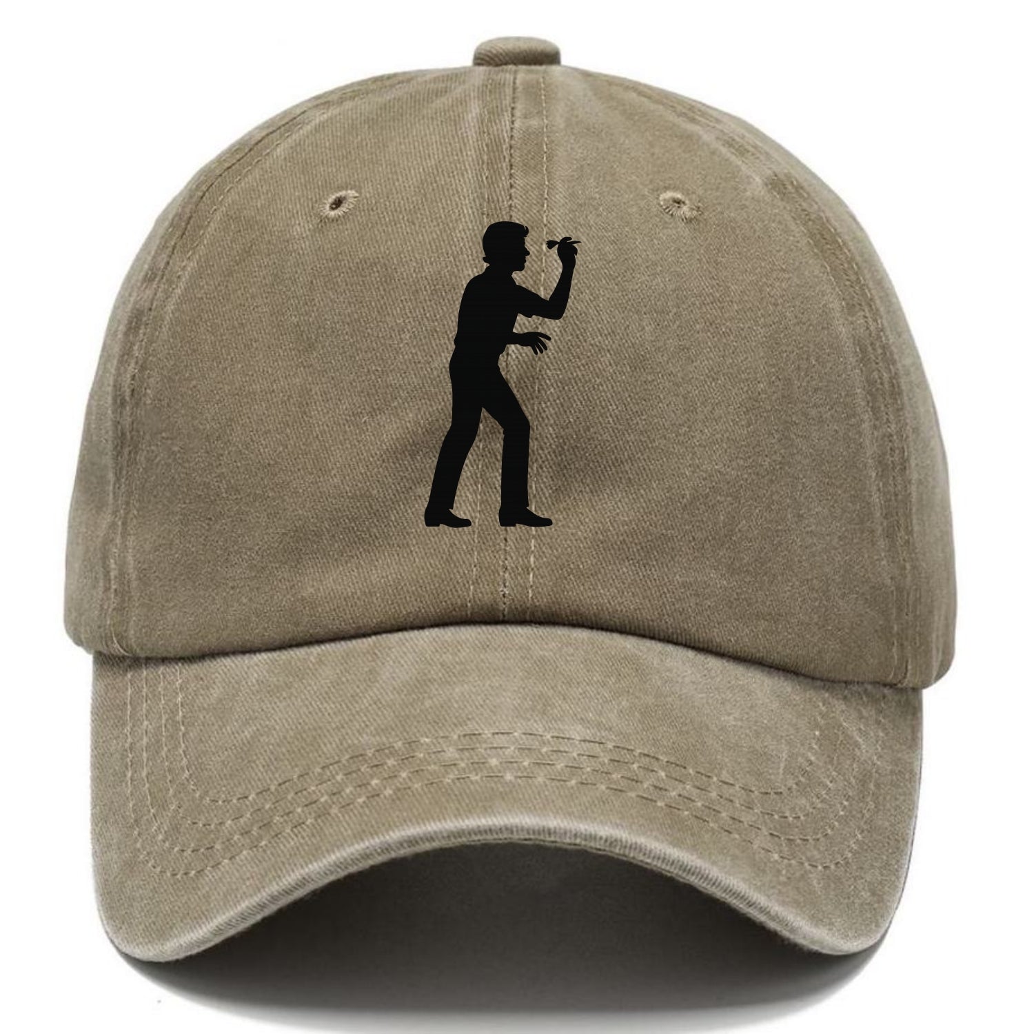 Darts player in throwing stance - Classic Cap - Warm Sand(Khaki)