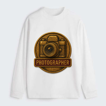Camera with vintage lens - photographer badge - Classic Long Sleeve Shirt - White