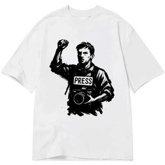 Journalist with camera - press freedom ink painting - Classic T-shirt - White