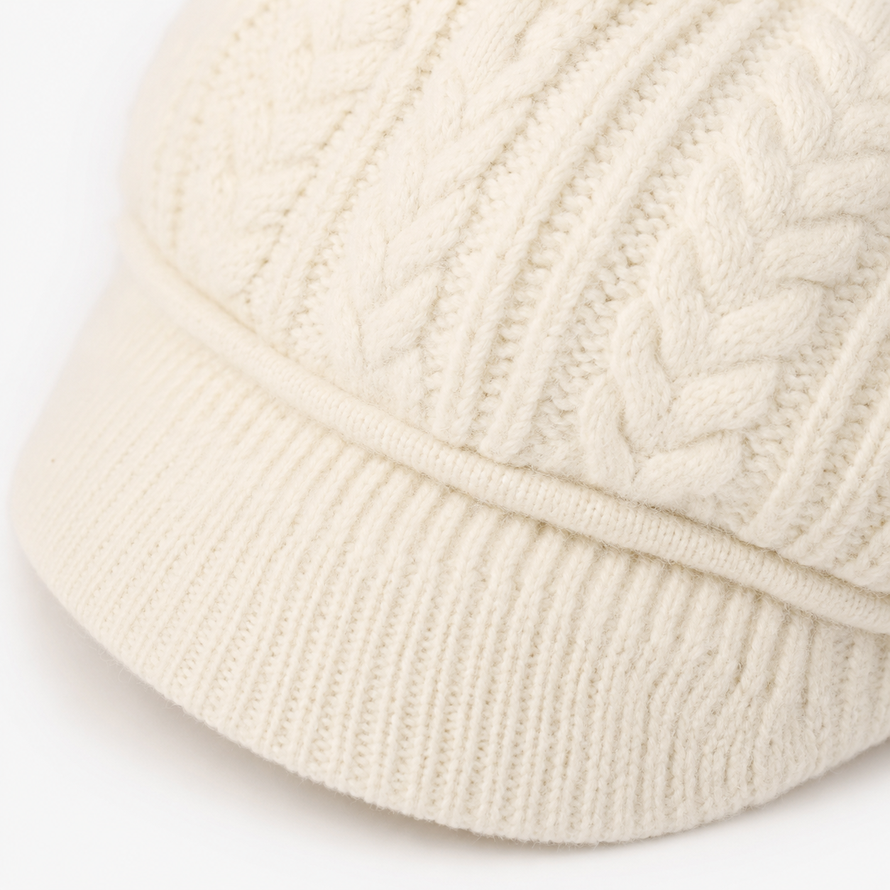 Fleece-Lined Knit Beret with Brim for Women — close-up detail of material and stitching