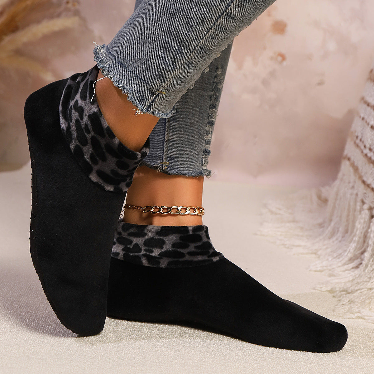 Cozy Leopard Fleece-Lined Winter Socks Additional Image 4