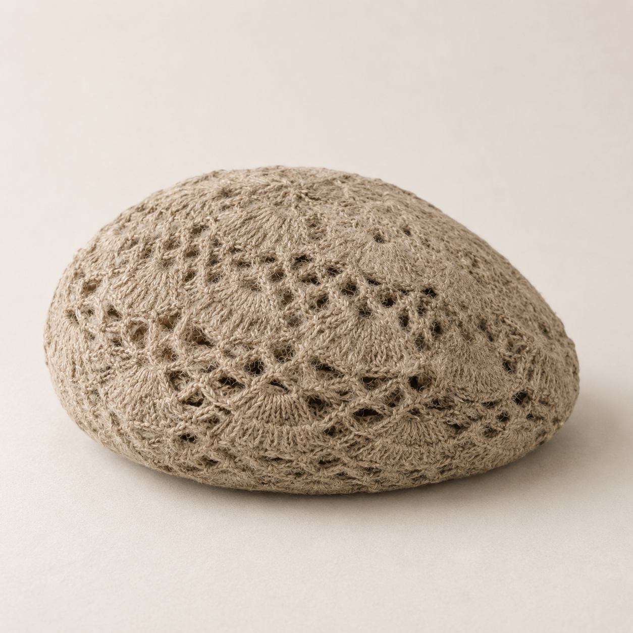 Double-Layer Crochet Lace Beret - Breathable Summer Knit Hat — detail photo showing construction