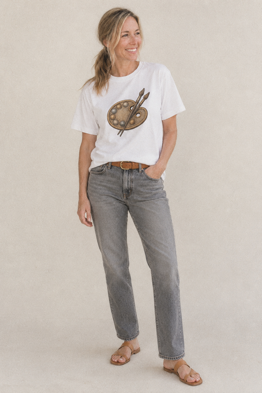 Artist palette with brushes - painter emblem - Classic T-shirt – studio model photo