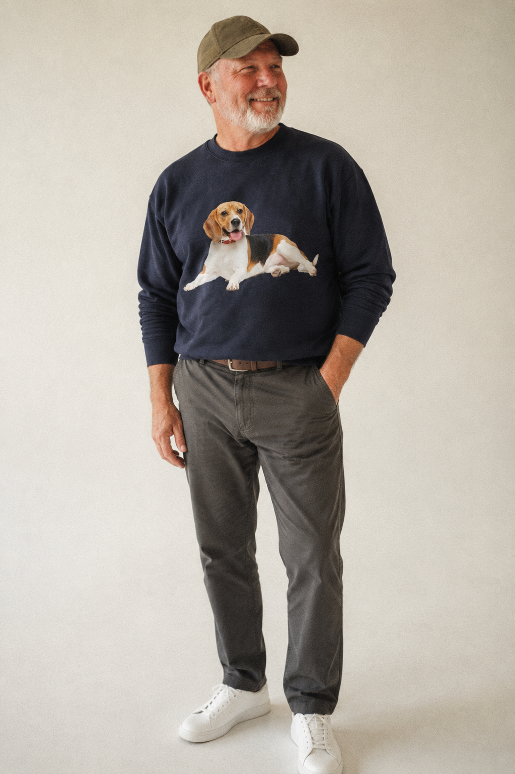 Beagle Fleece Sweatshirt – studio model photo