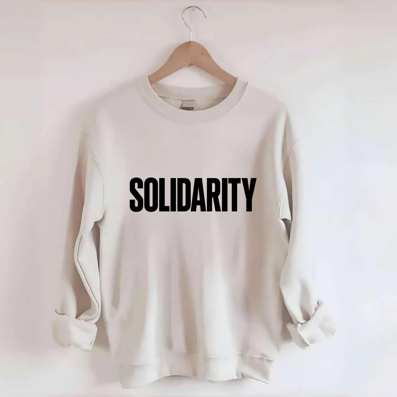 Bold typography design - "SOLIDARITY" - standing together, support - Crewneck Sweatshirt - biege